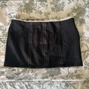 Y2k Black Mid Rise Mini Skirt